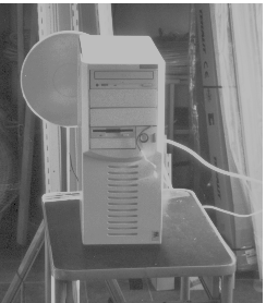 Computer mit E-Feldsonde